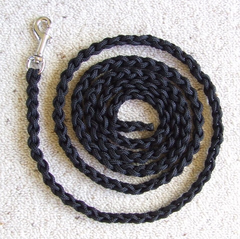 Lead - Medium braided with brass clip