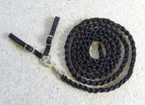 In-hand show lead and adaptar strap